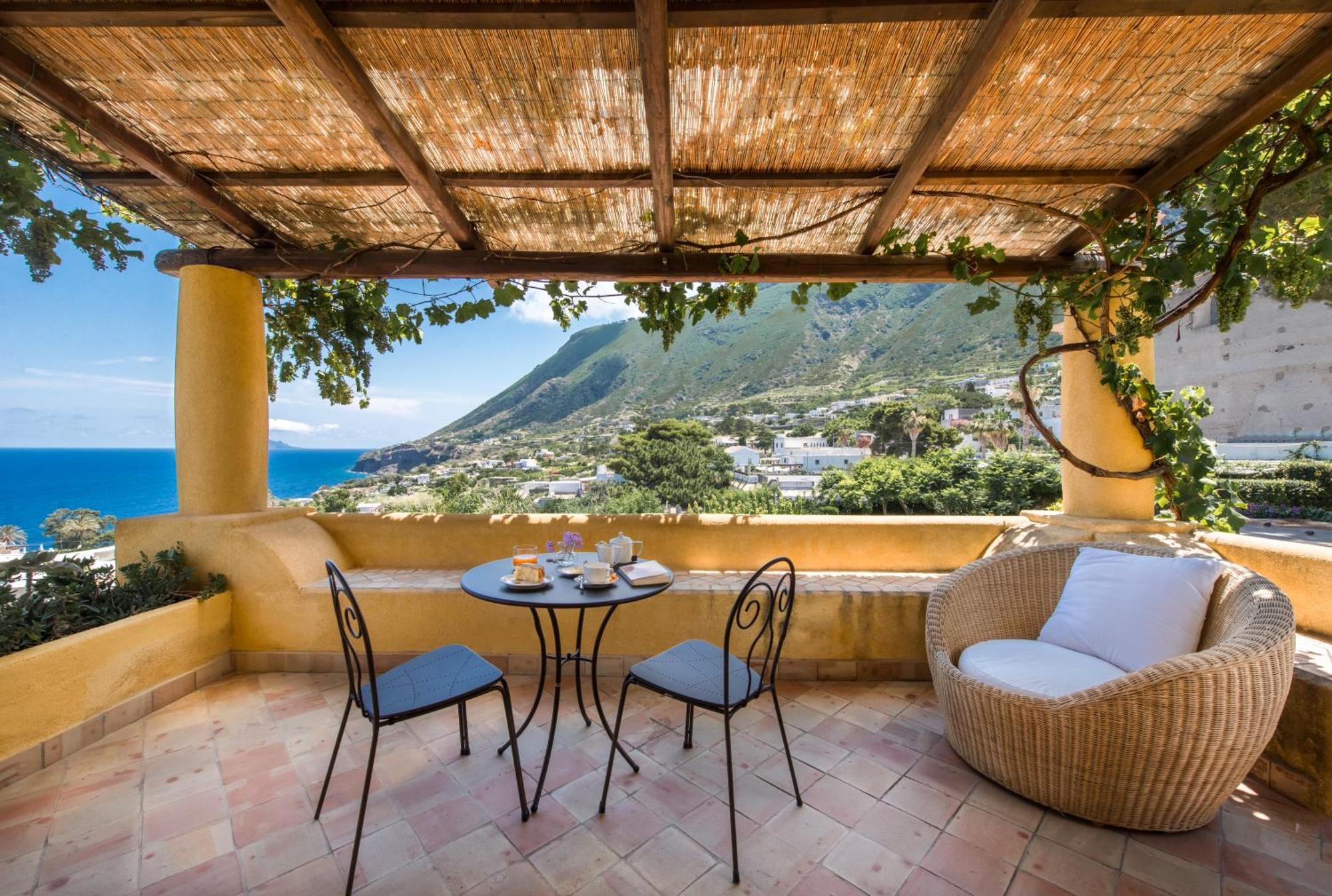Hotel Ravesi Malfa  Dış mekan fotoğraf